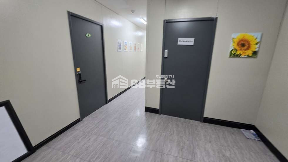 경기 수원팔달구 인계동 인계동 40평 대 넓은 사무실 및 교육기관 임대 월세 매물번호 10481 사진 8