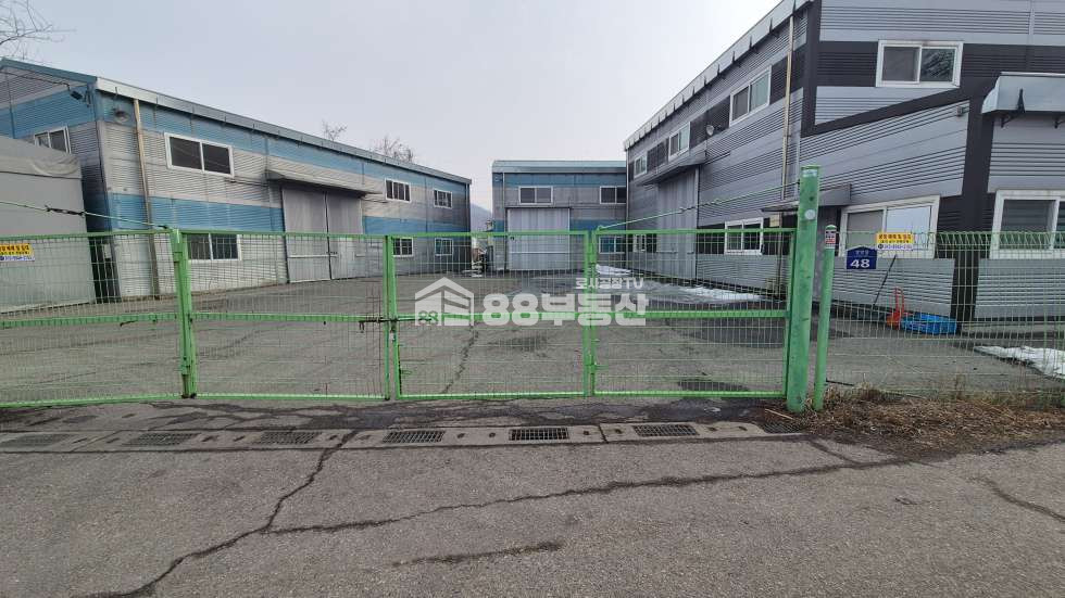 경기 화성만세구 팔탄면 해창리 1,2,3동 발안IC 5분거리, 60평 3동 단독공장 매매 매매 매물번호 10124 사진 1