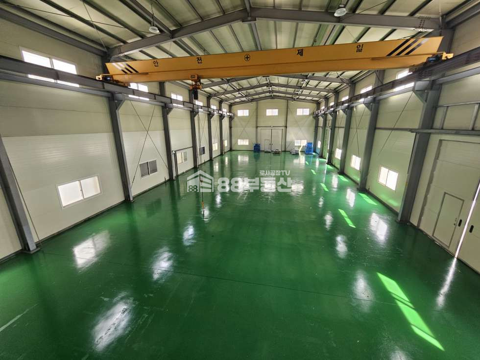 경기 화성만세구 양감면 송산리 4동 공장 1층 190평+2층사무실 28평, 전력 150kW, 호이스트 2.8톤, 주용도 공장, 양감IC 접근성 최상 월세 매물번호 10183 사진 2