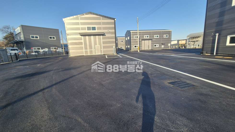 경기 화성만세구 팔탄면 율암리 2차선 도로변 마당 넓은 단독공장 월세 매물번호 10199 사진 6