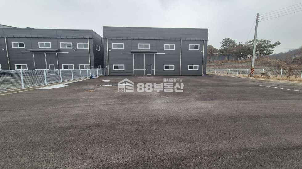경기 화성효행구 정남면 문학리 제1동 마당 넓은 60평 단독 공장 매매 매물번호 10212 사진 1