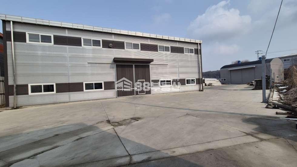 경기 화성만세구 마도면 금당리 1동 도로지분 없는 알땅 대지 약 600평, 공장 101평 마당 넓은 단독공장 매매 매물번호 10233 사진 1