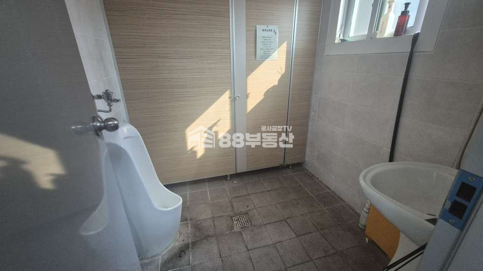 경기 화성만세구 양감면 사창리 가,나,다동 트레일러 진입 가능 한 320평 단독공장 임대 월세 매물번호 10237 사진 13