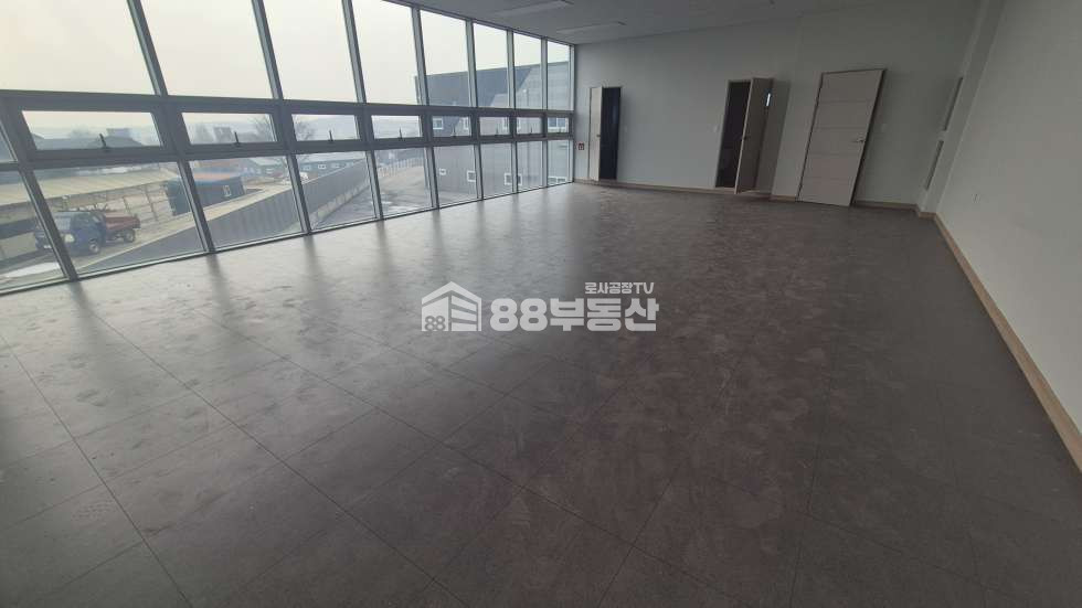 경기 화성만세구 장안면 수촌리 1동 발안/조암IC 고속도로 최상 공장 단지 내 사무실 분리 사옥형 단독공장 매매 매물번호 10249 사진 8