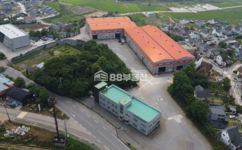 경기 화성만세구 장안면 사곡리 1,2,3동 2차선 도로변 위치 철강, 반도체 업종 적합한 마당 넓은 단독공장 매매 매물번호 10264 사진 2