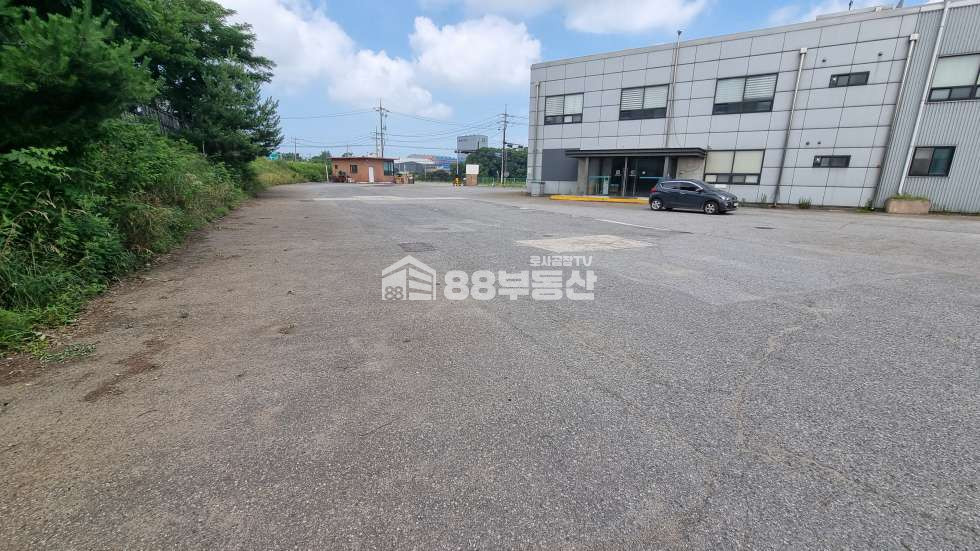경기 화성만세구 장안면 사곡리 1,2,3동 2차선 도로변 위치 철강, 반도체 업종 적합한 마당 넓은 단독공장 매매 매물번호 10264 사진 6