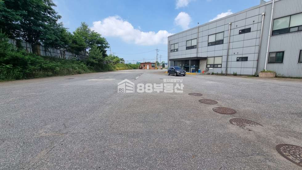경기 화성만세구 장안면 사곡리 1,2,3동 2차선 도로변 위치 철강, 반도체 업종 적합한 마당 넓은 단독공장 매매 매물번호 10264 사진 12