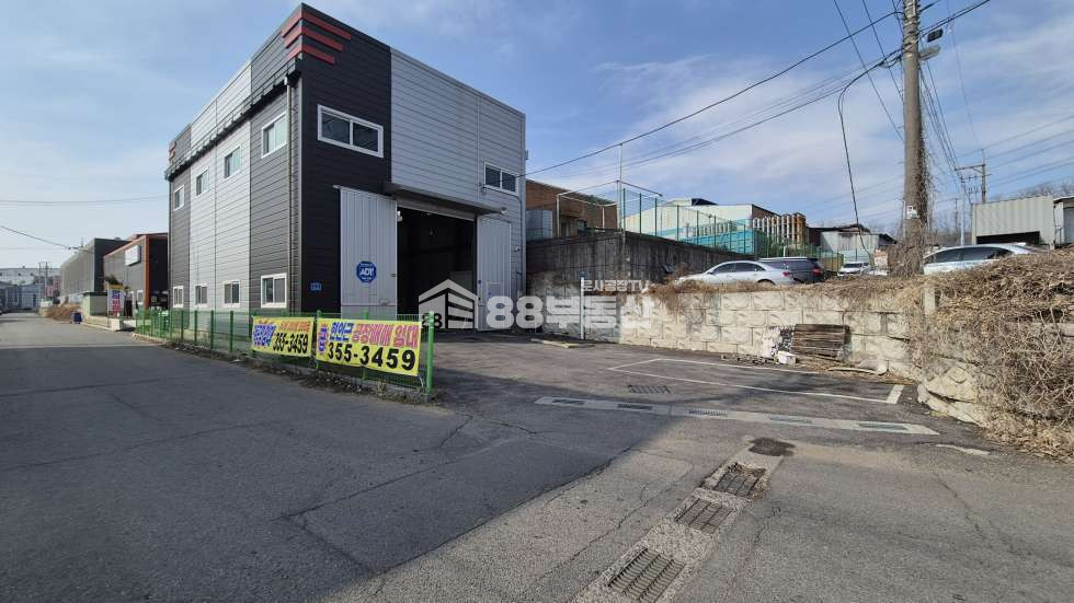경기 화성만세구 팔탄면 서근리 주건축물제1동 트레일러 진입 가능 소형 단독공장 월세 매물번호 10021 사진 1
