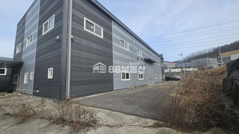 경기 화성효행구 비봉면 청요리 1동 호이스트 25톤, 5톤 더블 설치, 전기 50kw 마당넓은 단독공장 월세 매물번호 10346 사진 8