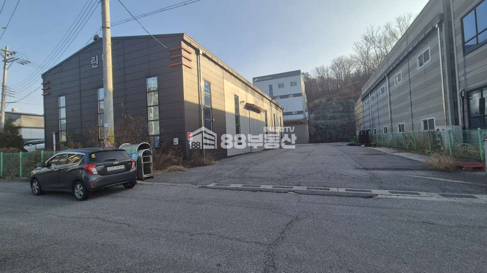 경기 화성만세구 남양읍 무송리 1동 트레일러 진입 가능 한 마당 넓은 단독 공장 매매 매물번호 10335 사진 4