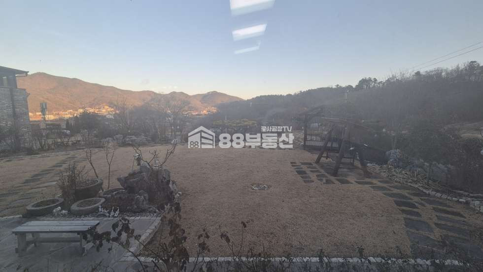 경기 화성만세구 팔탄면 기천리 1동 정원이 예쁜 전원주택 매매 매물번호 10190 사진 12