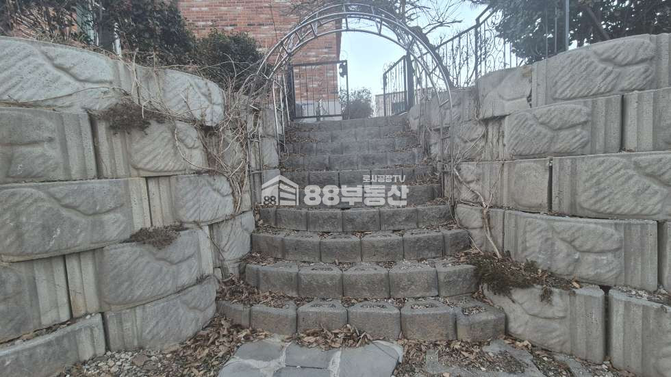 경기 화성만세구 팔탄면 기천리 1동 정원이 예쁜 전원주택 매매 매물번호 10190 사진 53