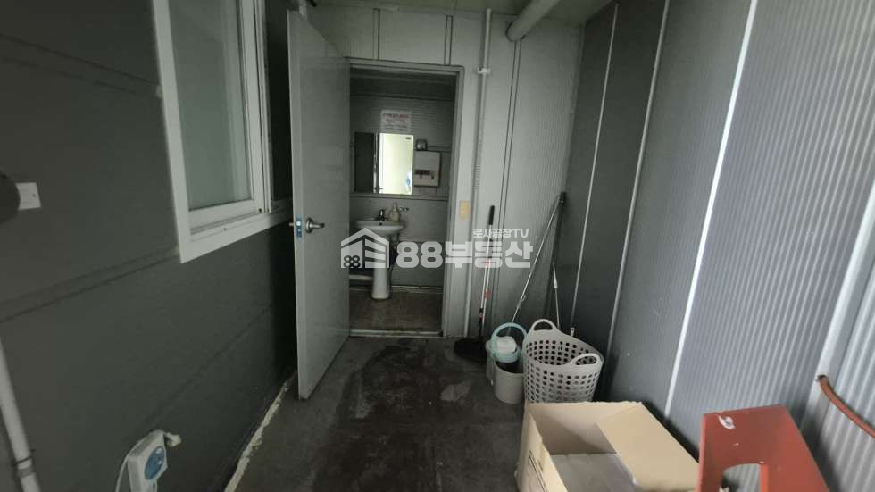 경기 화성만세구 팔탄면 율암리 팔탄1공단 내 상가 1층 12평 사무소 임대 월세 매물번호 10397 사진 4